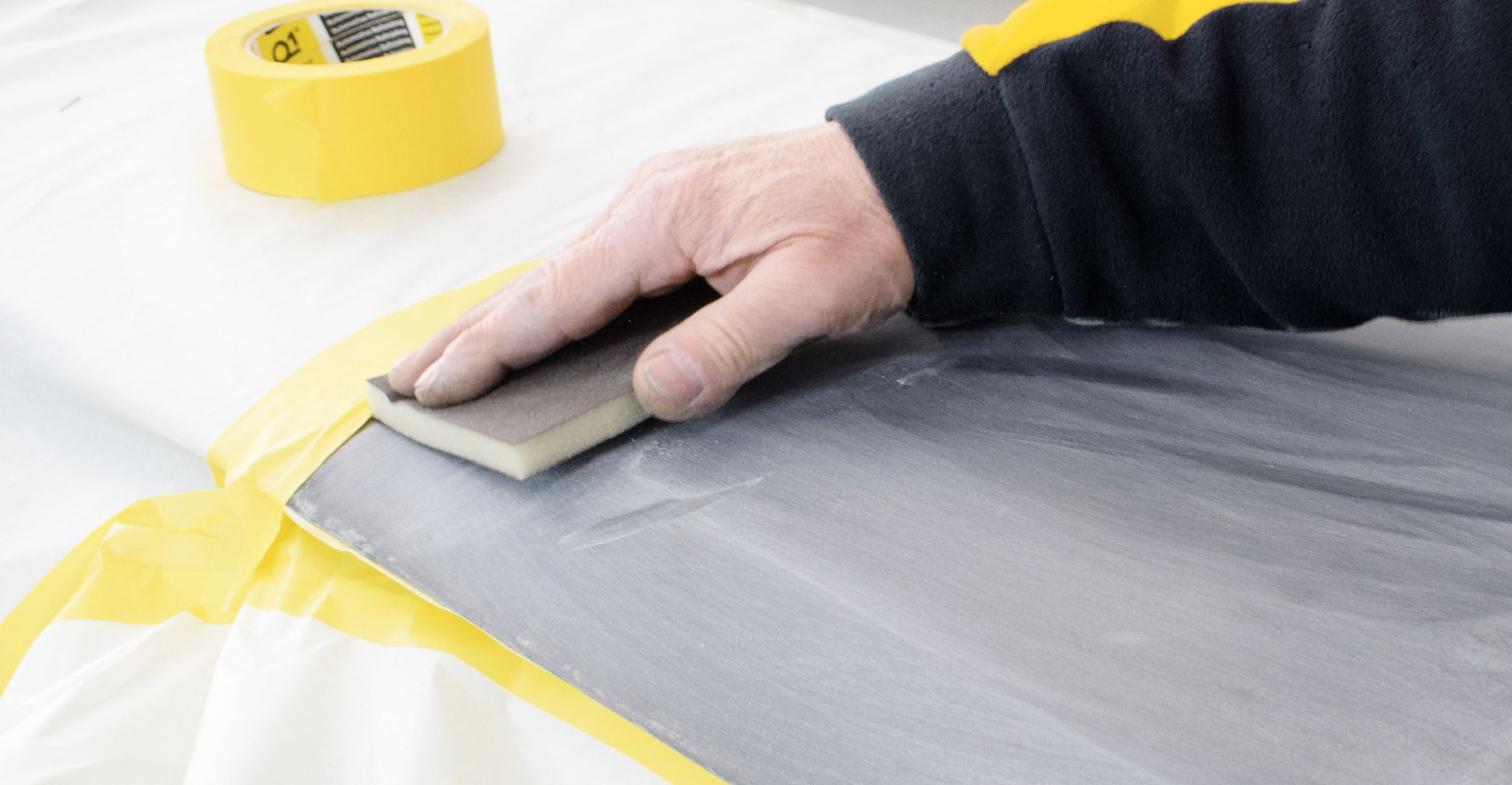 car-paint-sanding-sponges-application